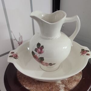 Ceramic Jug and Bowl ~ Pink Flower Pattern ~ Excellent Condition.